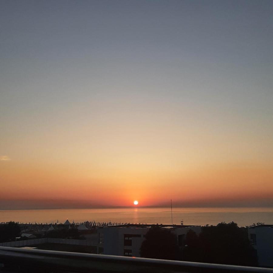 Mamaia Summerland Mrs Exterior photo